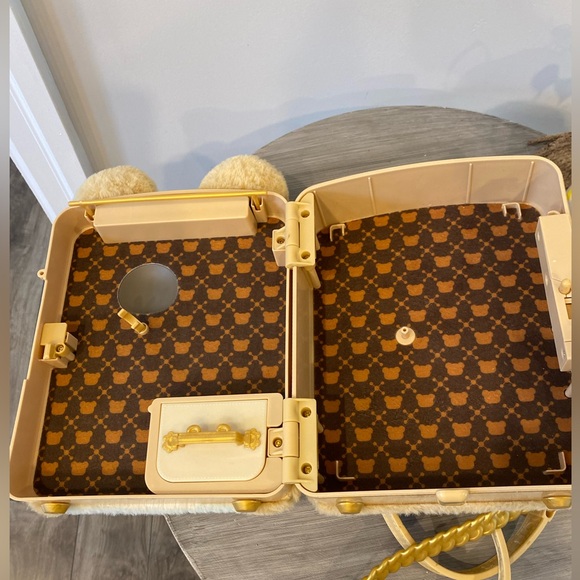 NA NA NA FUZZY BACKPACK - Picture 5 of 5